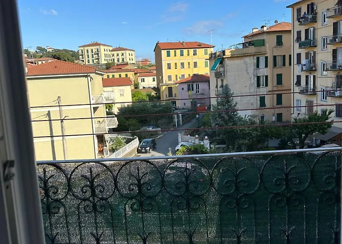 Amerigo Vespucci Intero شقة